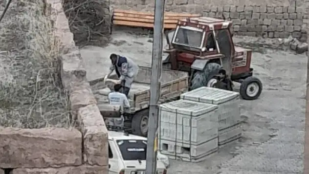 Belediye briket ve çimento mu dağıtıyor?