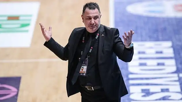 Yine yeni yeniden Ayhan Avcı