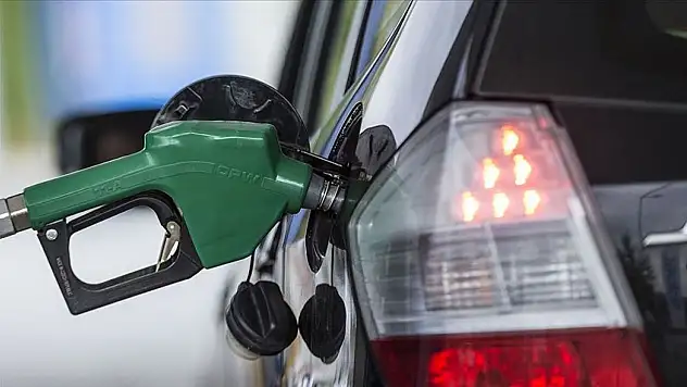 Benzin ve motorine bir zam daha geliyor