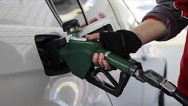 Benzine zam geliyor! Zam tutarı ne kadar?