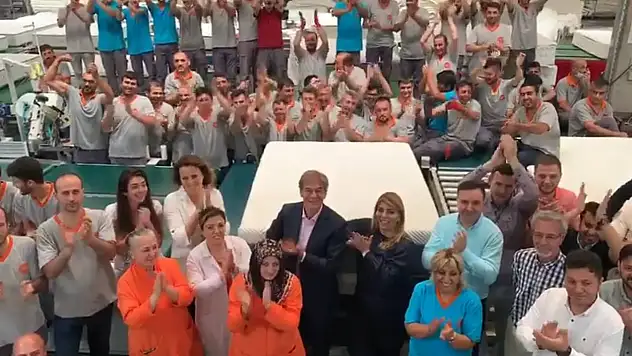 Alkışlar Berna Gözbaşı'na
