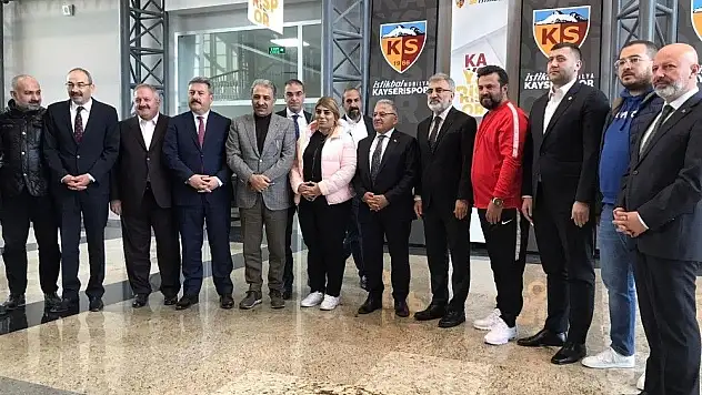 Berna Gözbaşı İ.M. Kayserispor adaylığını açıkladı
