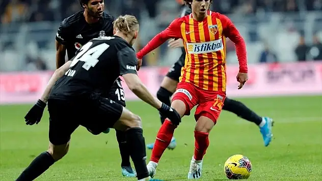 Beşiktaş Emre'yi istedi