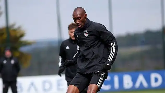 Beşiktaş'tan Atiba açıklaması