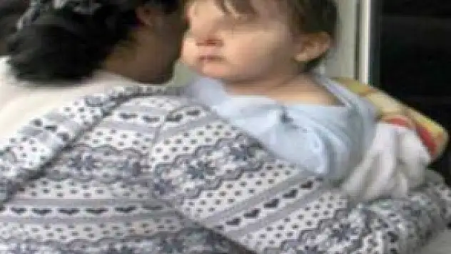 BEŞİKTEN DÜŞEN 8 AYLIK BEBEK YARALANDI