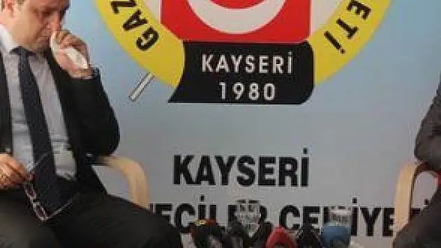 BİK KAYSERİ MÜDÜRÜ BAŞEĞMEZ, VEDA ZİYARETİNDE GÖZYAŞLARINA HAKİM OLAMADI