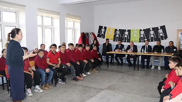 Bilim insanları Kayseri'de öğrencilerle buluşuyor
