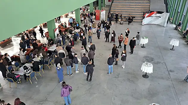 Bin 105 öğretmen adayı Kayseri'de eğitim alacak