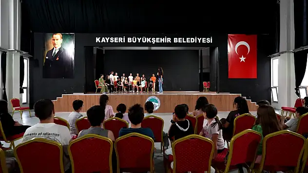 Bin 865 kişi sanat kurslarında buluştu