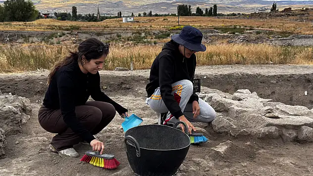 Binlerce yıllık sırlar Kültepe'de gün yüzüne çıkıyor!