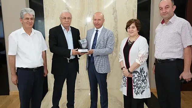 Çerkesler'den Çolakbayrakdar'a teşekkür ziyareti