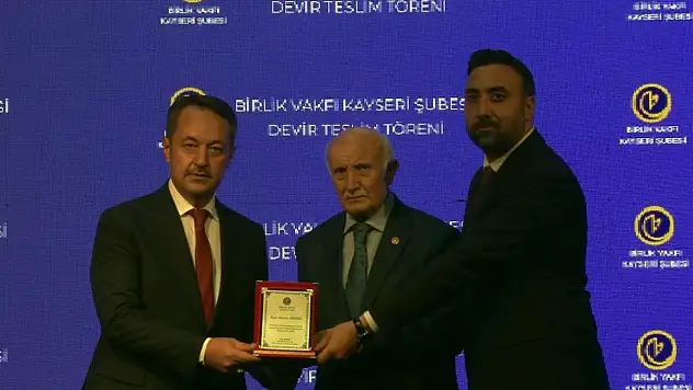 Birlik Vakfı Kayseri Şubesi'nde devir teslim