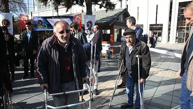Birlik Vakfı Kayseri Şubesi'nden 'Engelsiz Engelli Empati' programı