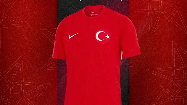 Bizim Çocuklar kırmızı formayla sahaya çıkacak!