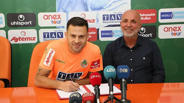 Bobo Süper Lig'e geri döndü