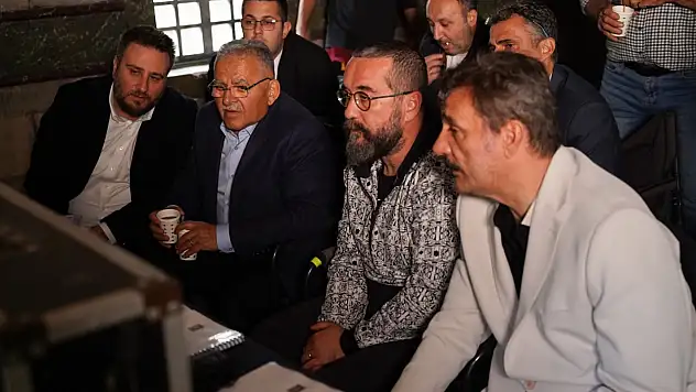 Bozdağ Film Platolarına sürpriz ziyaret