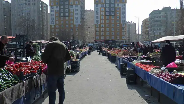 Bu da oldu! Kayseri'de 'askıda sebze meyve' kampanyası başlatıldı