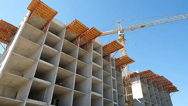 'Bu işe 30 yılımı verdim' diyen Kayserili profesör vatandaşları o evler konusunda uyardı! Eğer evlerinizde bu belirtiler varsa!