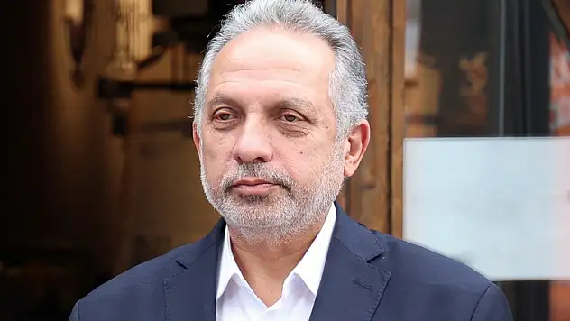 'Bu mübarek gecenin huzura ve kardeşliğe açılan bir kapı olmasını diliyorum'