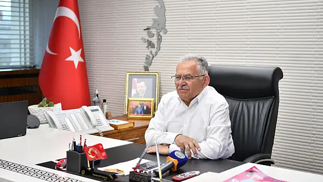 'Bu mübarek günlerin huzur, sağlık ve mutluluk getirmesini temenni ediyorum'