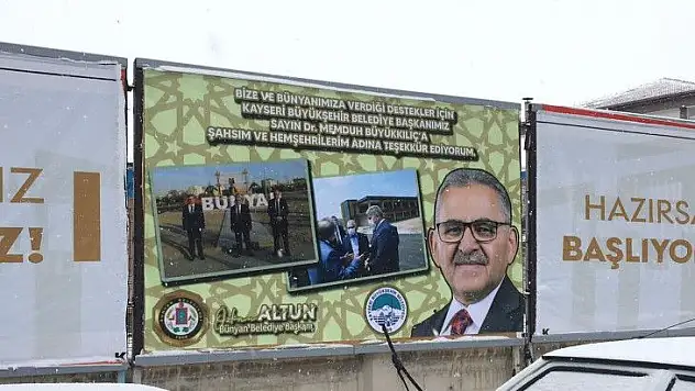 Pankartlı teşekkürün ardından bu kez de o ilçede panolu teşekkür