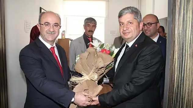 Bünyan Belediyesinde devir teslim töreni yapıldı