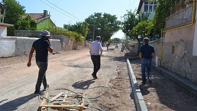 Bünyan'da yol çalışması