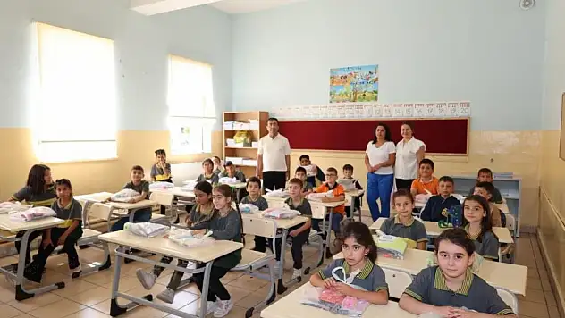 Bünyan'da öğrencilere kırtasiye desteği!