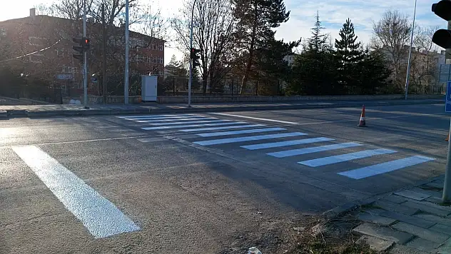 Bünyan'da okul yolları yenileniyor