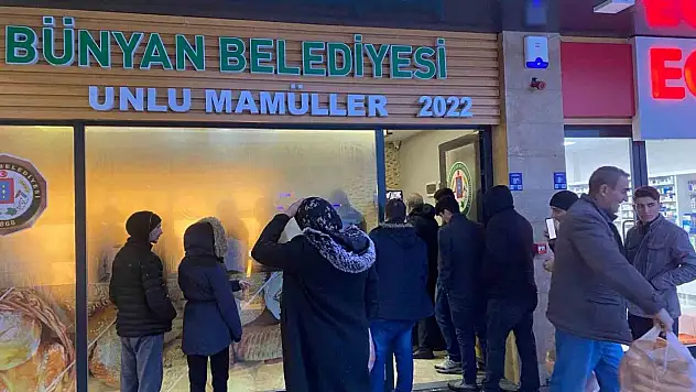 Bünyan, deprem bölgesi  için tek yürek oldu