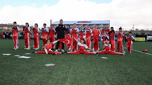 Bünyan ve Tomarza'da Cumhuriyet coşkusu