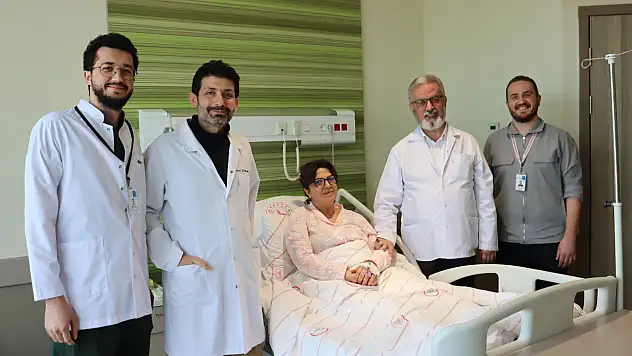Burnundan bakın ne çıktı