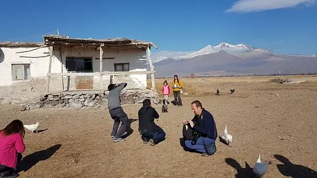 Bursalı fotoğrafçılar Sultan Sazlığı'na hayran kaldı