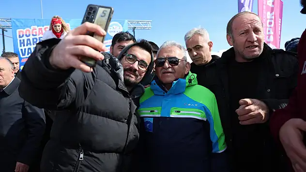 Büyükkılıç'a ne oldu? Dikkat çeken görüntüler!