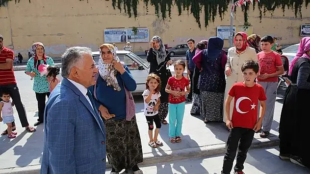 &quotAçılan iş yerleri büyümeni ve gelişmenin bir ifadesidir&quot