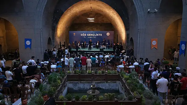 Büyükkılıç gençlerle buluştu
