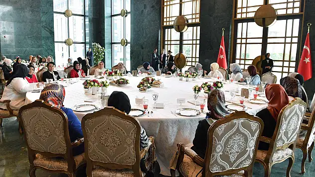 Büyükkılıç'ın eşi Cumhurbaşkanlığı Külliyesine gitti