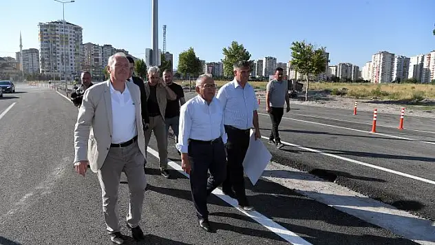 Büyükkılıç, katlı kavşağı yerinde inceledi