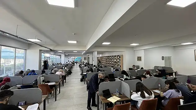 Büyükkılıç öğrencilerle buluştu