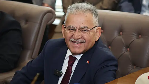 Büyükkılıç oy kullandı! 'İsyan karesini seçti'