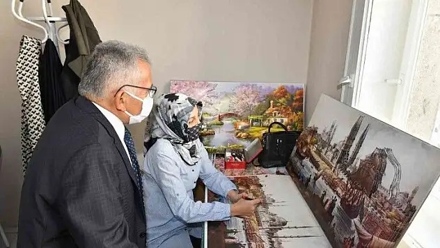 Büyükkılıç'tan sanat ve mesleki eğitim kurslarına ziyaret