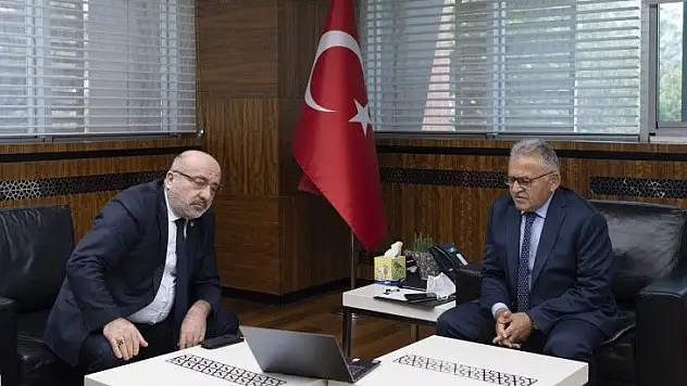 Büyükkılıç'tan üniversite-sanayi işbirliğine destek