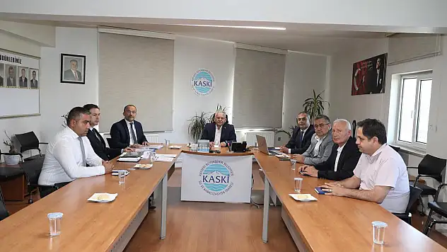Büyükkılıç'tan 'Yatırım' zirvesi