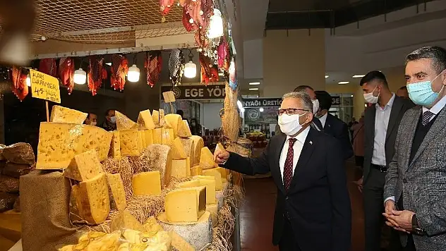 Büyükkılıç'tan 'Yöresel Ürünler Fuarı' ziyareti