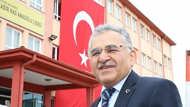 Büyükkılıç: &quotTürkiye'yi 2023 hedeflerine ulaştıracak olan gençlerdir&quot