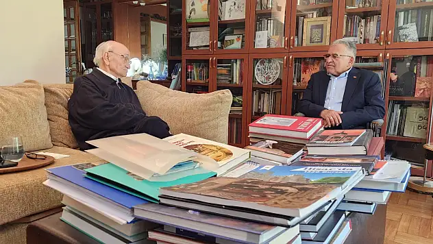 Büyükkılıç ve Prof. Dr. Sözen Mimar Sinan'ı konuştu!