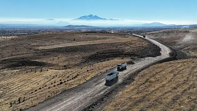 Büyükkılıç: Yolları yapmak yetmez, gönüllere yol döşemek önemli