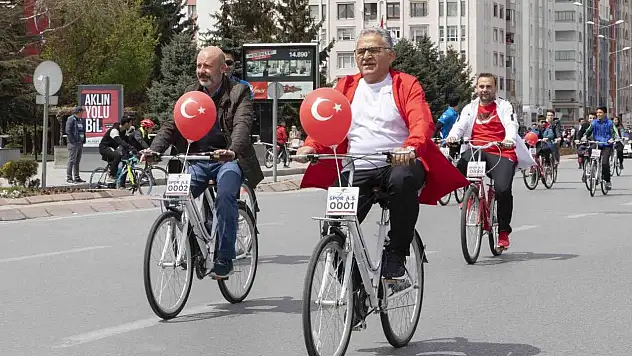 Büyükşehir, 650 bisikletle sıfır emisyonlu hareketliliğe katkı sağlıyor