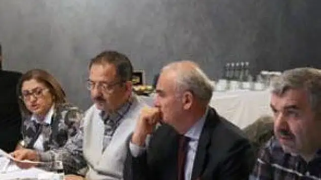 BÜYÜKŞEHİR BELEDİYE BAŞKANLARI ERCİYES'TE TOPLANDI