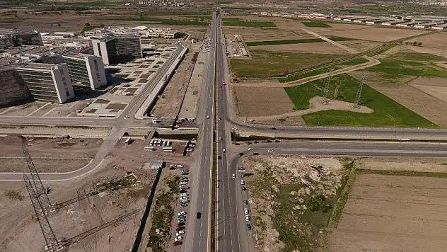 Büyükşehir'de mega projeler devam ediyor
